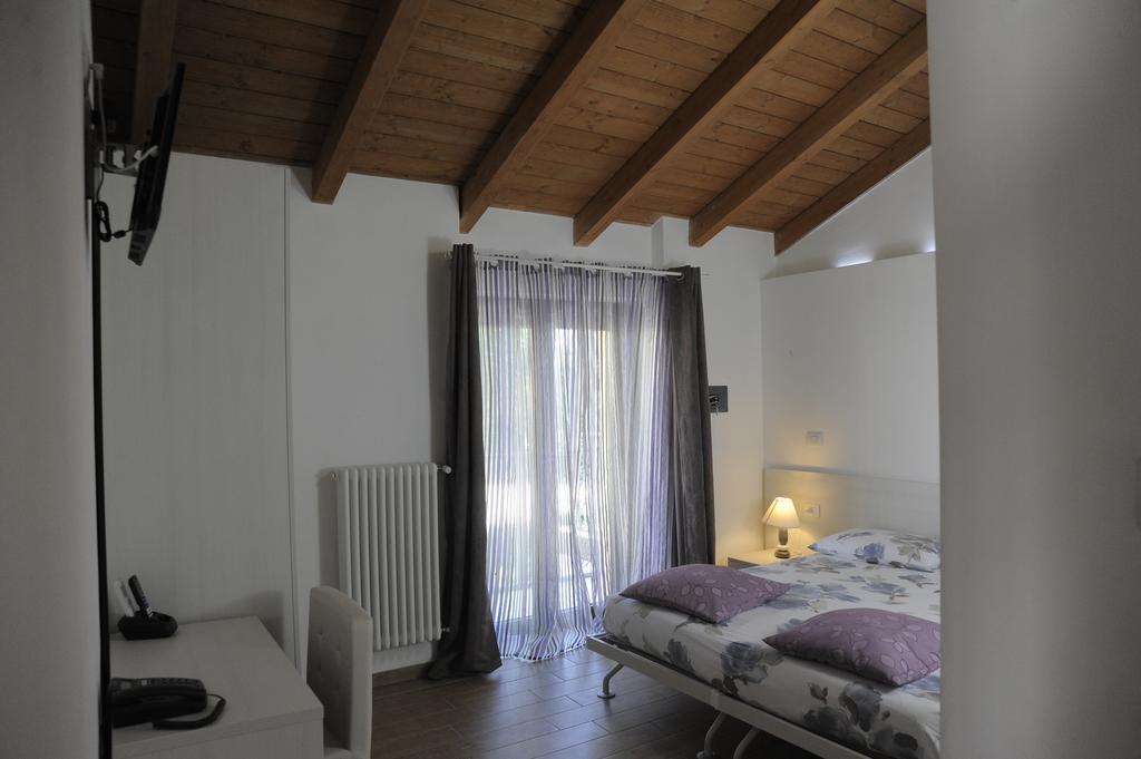 Al Castello Bed And Breakfast Cornate d'Adda Exterior photo
